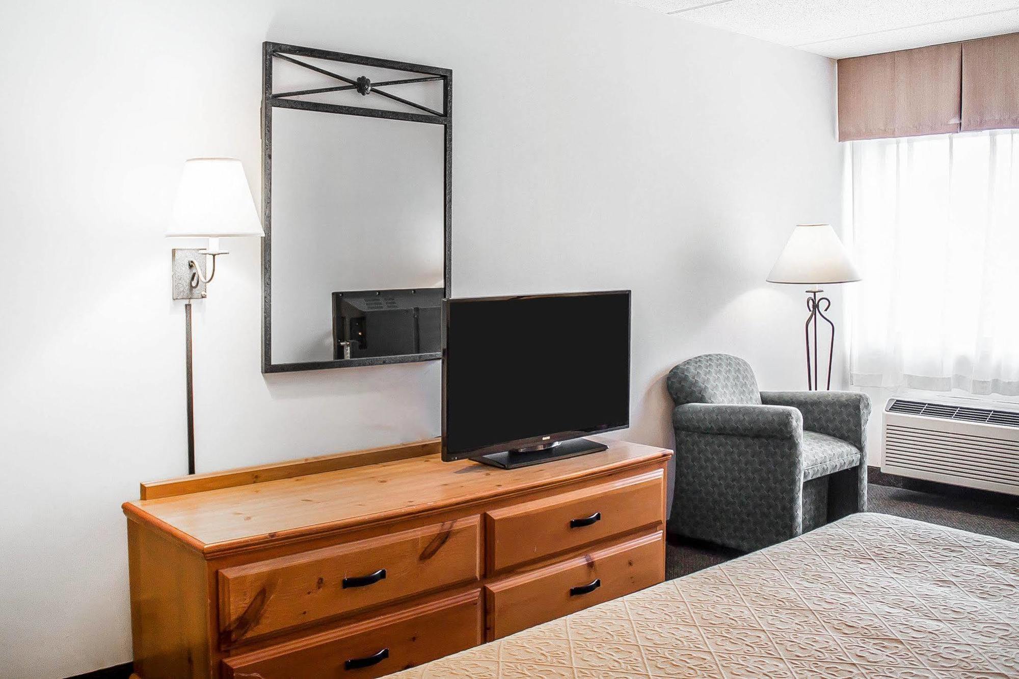 Quality Inn Rhinelander Esterno foto