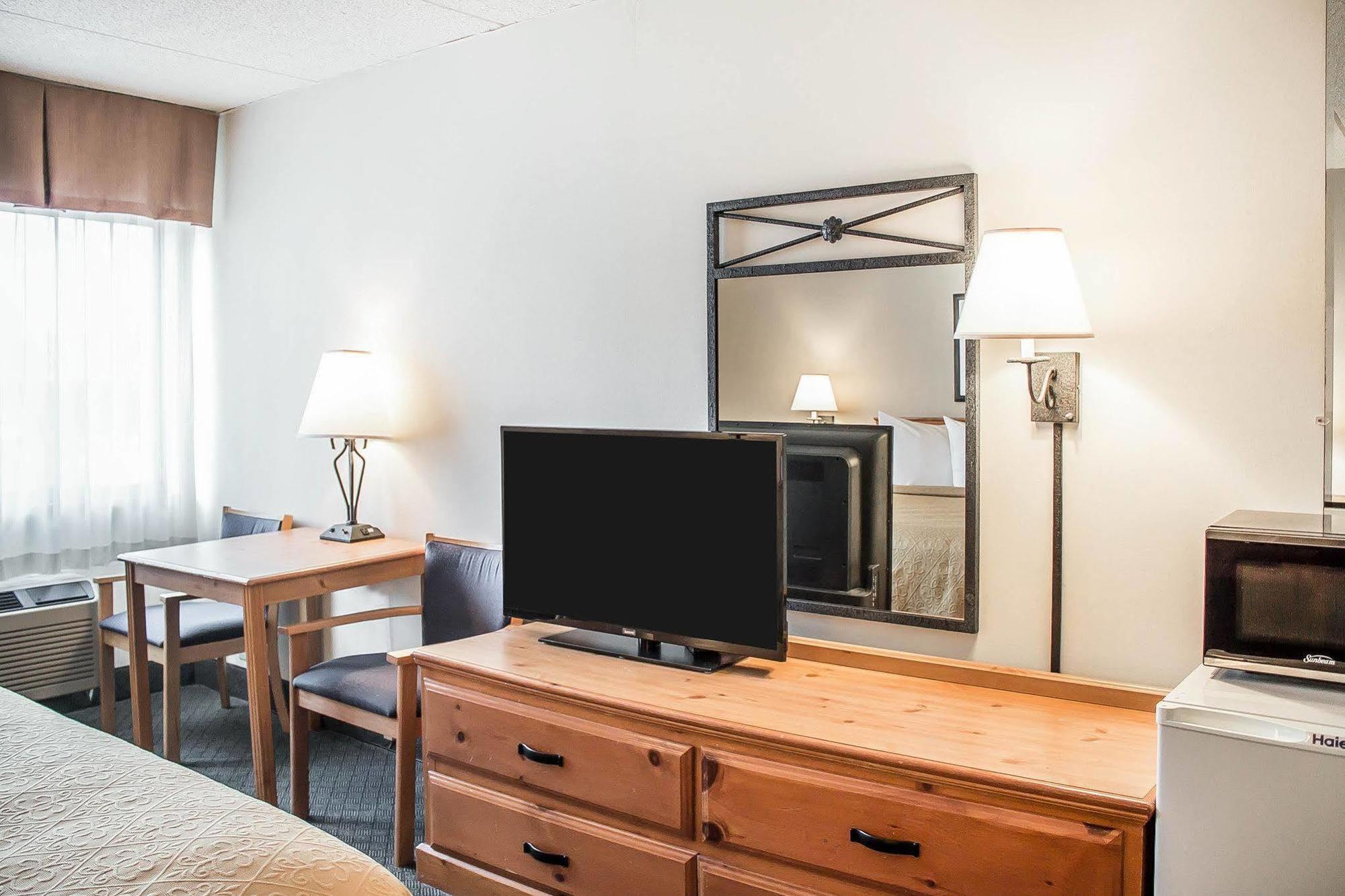 Quality Inn Rhinelander Esterno foto